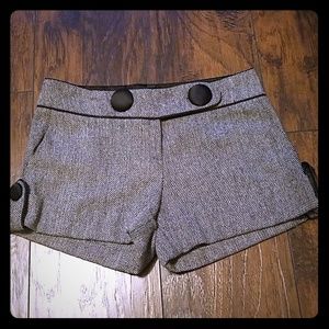 *sold* Patterned XXI shorts with buttons